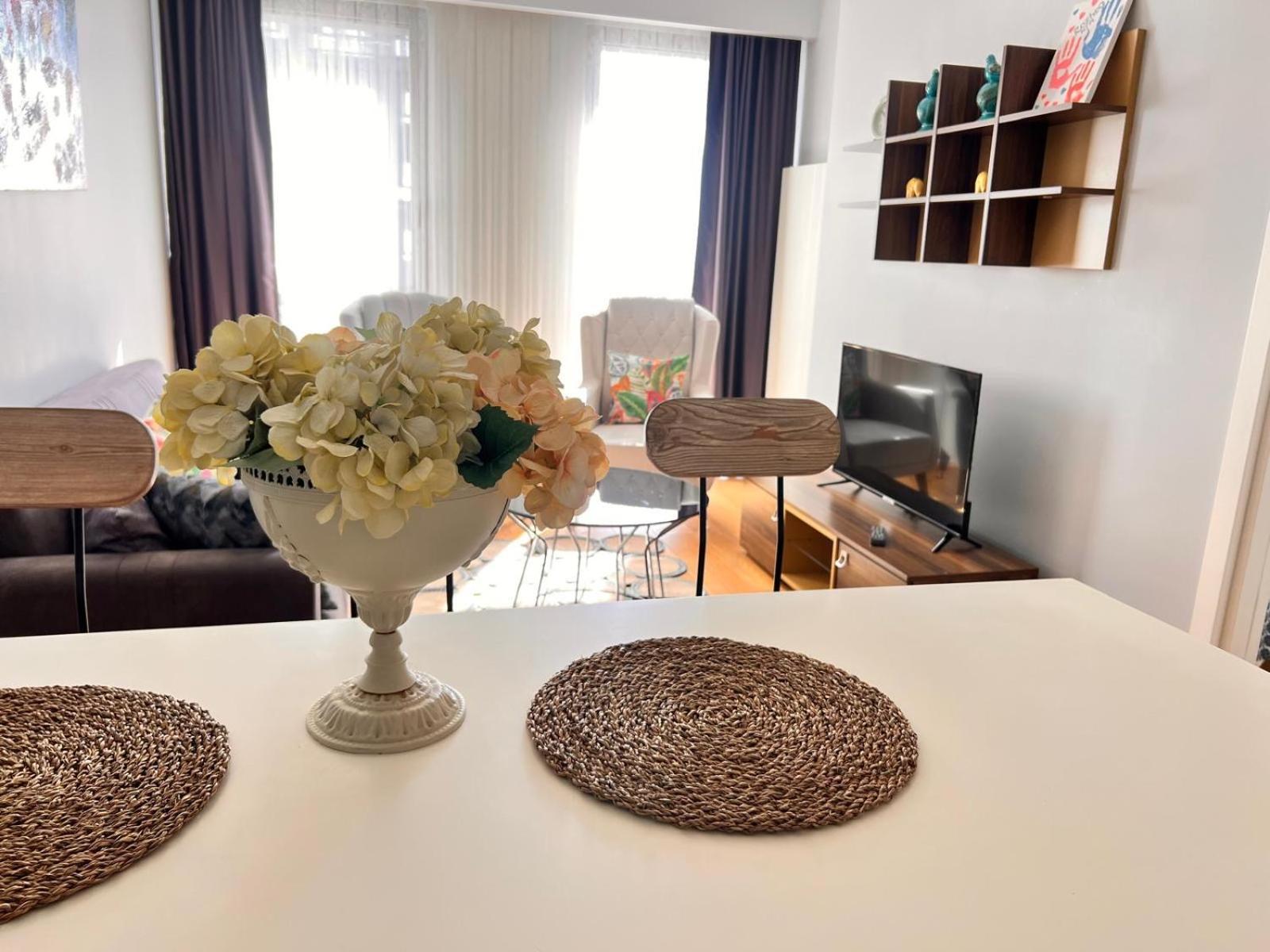 Apartment Divan - Guenesli Near Atakoey Metro Station Istanbul