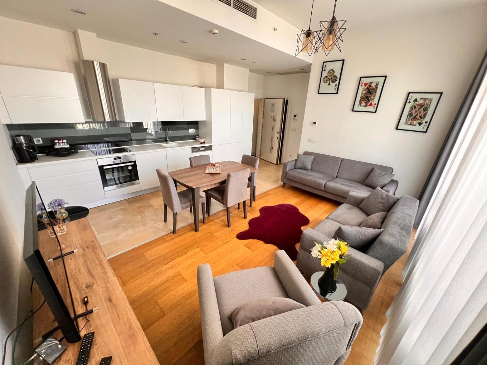 Divan - Guenesli Near Atakoey Metro Station * Istanbul