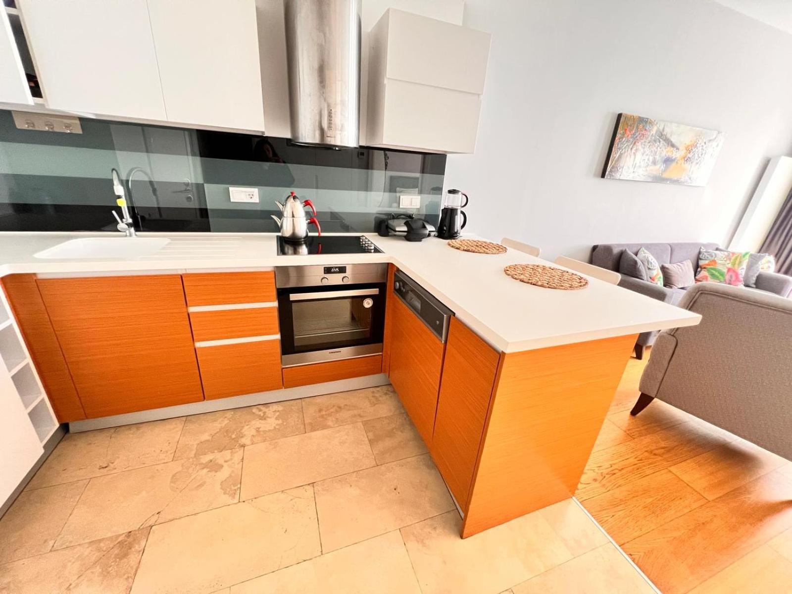 Divan - Guenesli Near Atakoey Metro Station Appartement Istambul