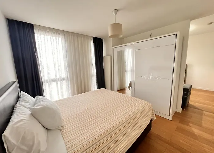 Divan Residence - Guenesli Near Atakoey Metro Station
