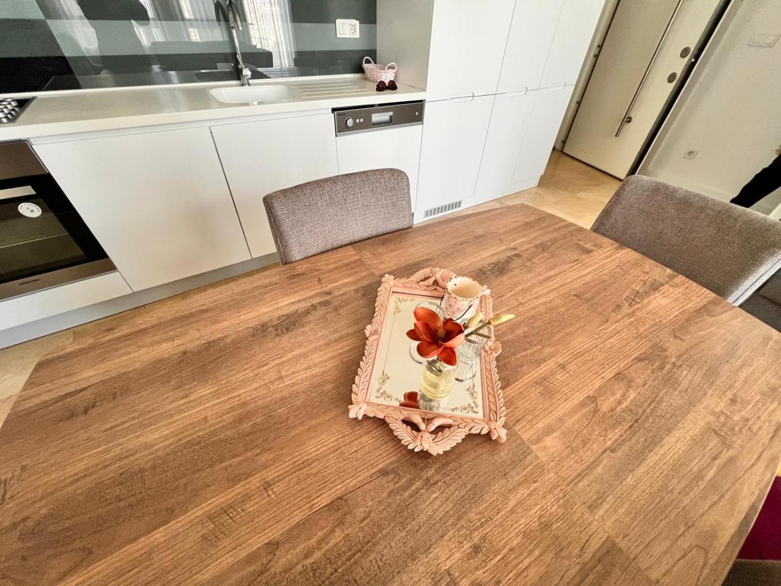 Apartament Divan - Guenesli Near Atakoey Metro Station Stambuł